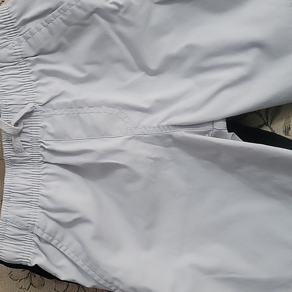 Size M(8) khaki shorts - Picture 5 of 5